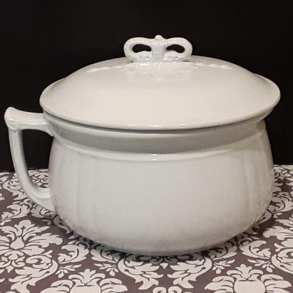 Antique Iron Stone Chamber Pot  B1